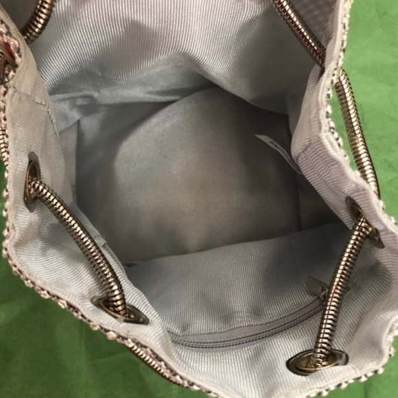 New Silver Tone Bling Small Bucket Bag Slink Adjustable Strap Puffy Heart Charm - Picture 6 of 6